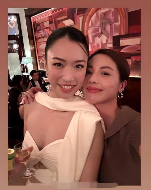 京海配资 朱玲玲罗康瑞疑似感情生变，女方只管亲生儿子，无视男方经济危机